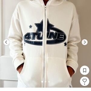 4Tune Full‑Zip Graphic Hoodie – Men’s Medium (Gently Worn)